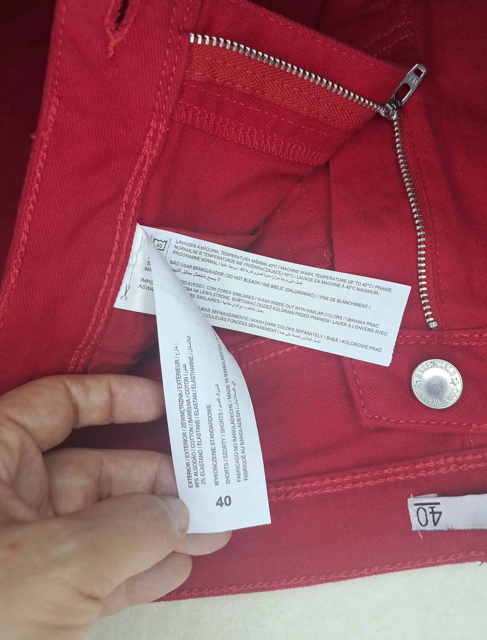 Red Denim Shorts • Size 40 • Stretch Summer • Capsule Wardrobe – photo 4